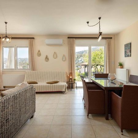 Villa Melenia For Family Holidays By The Beach Agia Pelagia  Buitenkant foto