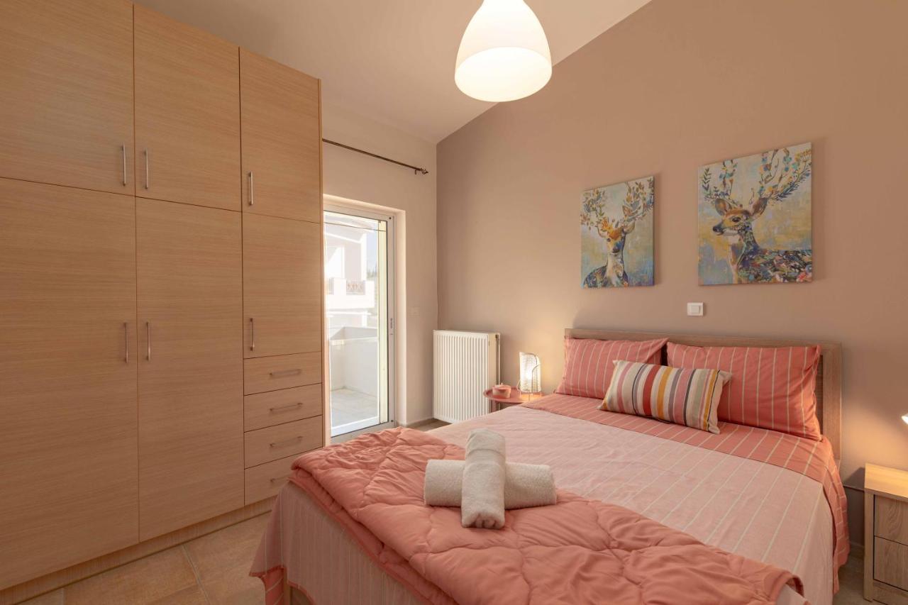 Villa Melenia For Family Holidays By The Beach Agia Pelagia  Buitenkant foto