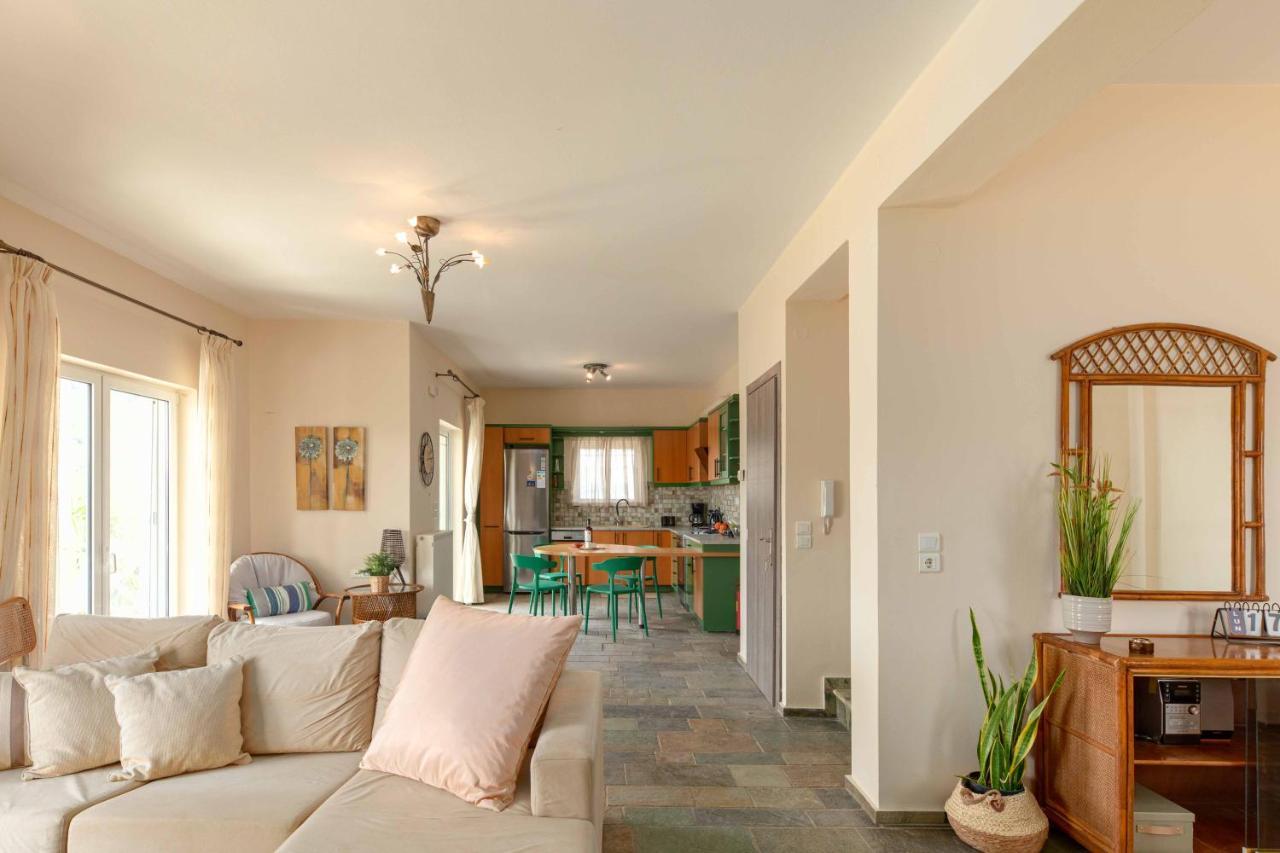 Villa Melenia For Family Holidays By The Beach Agia Pelagia  Buitenkant foto