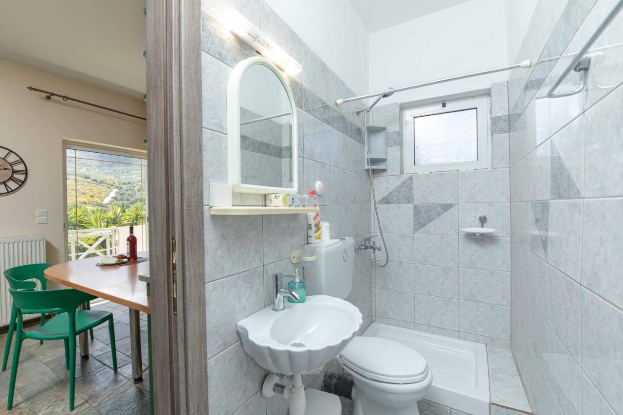 Villa Melenia For Family Holidays By The Beach Agia Pelagia  Buitenkant foto