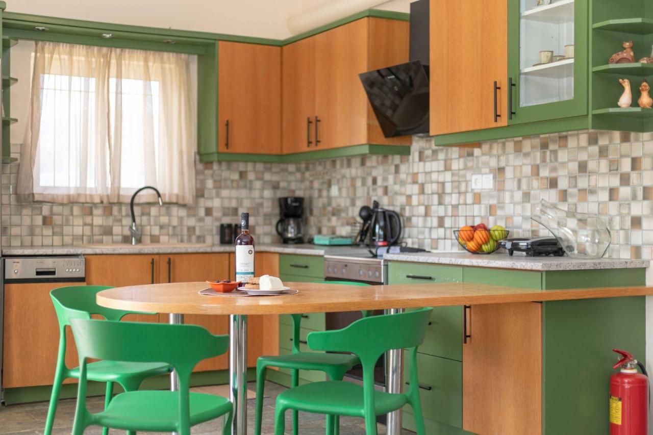 Villa Melenia For Family Holidays By The Beach Agia Pelagia  Buitenkant foto
