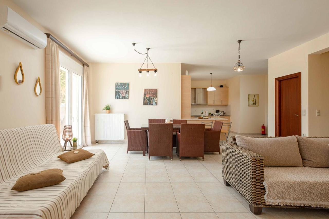 Villa Melenia For Family Holidays By The Beach Agia Pelagia  Buitenkant foto